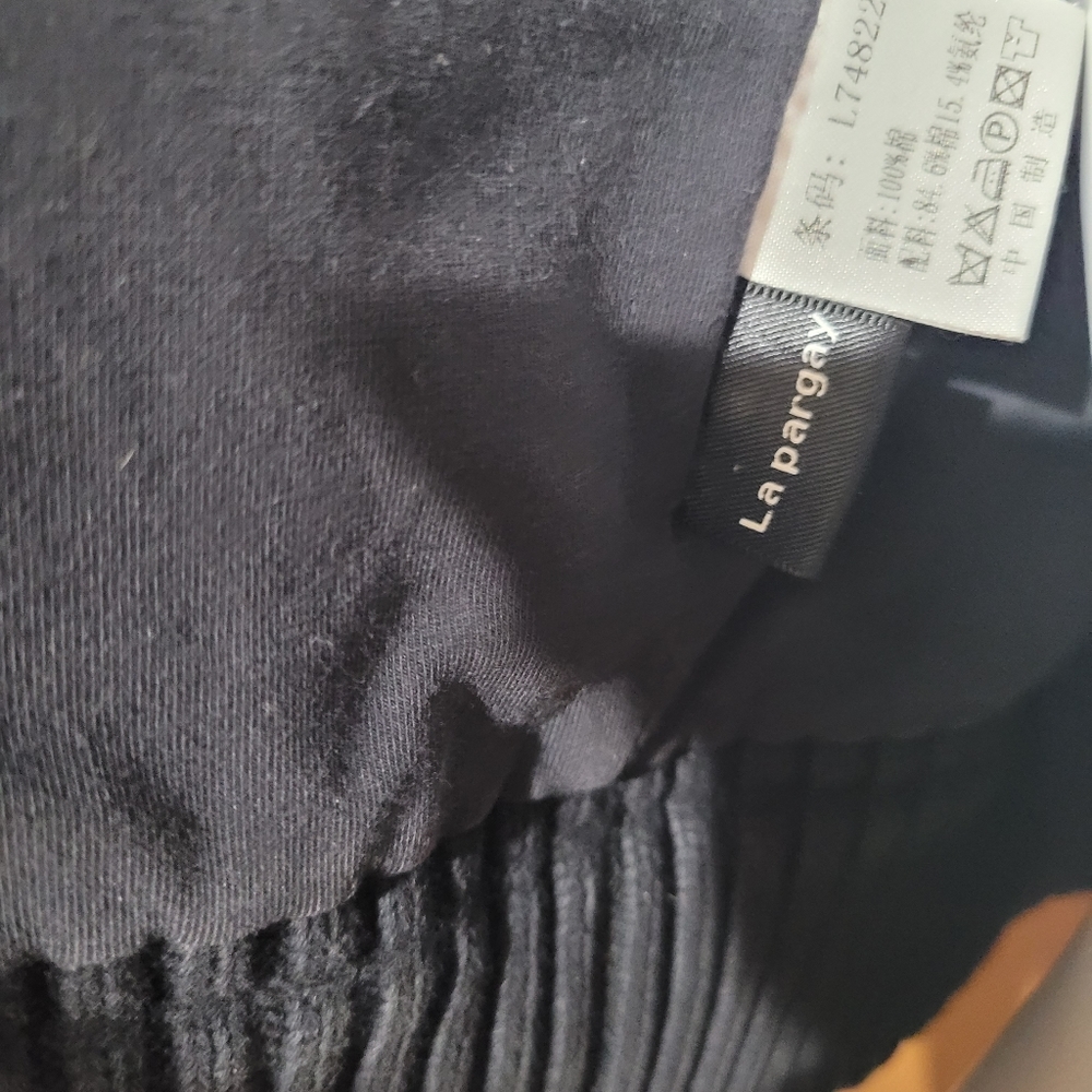 Sweater - Picture 10 of 12